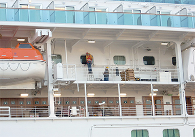 Vetrox, glass surface technologies vetrox, glass scratch, glass repair, glass scratch removal, damaged glass, nano, glass protection, safety glass, LSG, glazing, glazed, IG